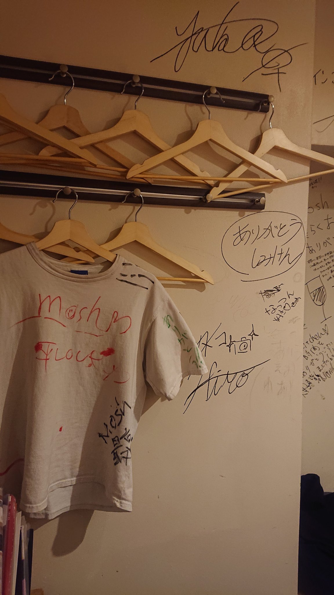 facebookやってます